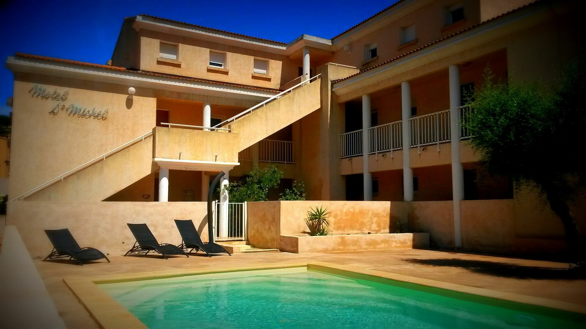 Residence Saint Michel L'Ile-Rousse  Exterior photo